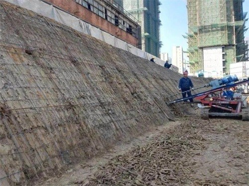 四子王建筑边坡支护