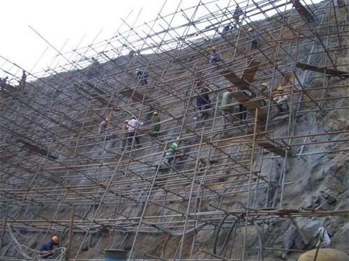 四子王公路桩基检测